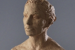 Nikki 19" x 12" x 10"