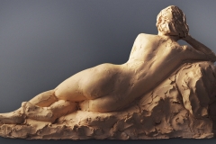 Janelle Reading 8" x 16" x 7"